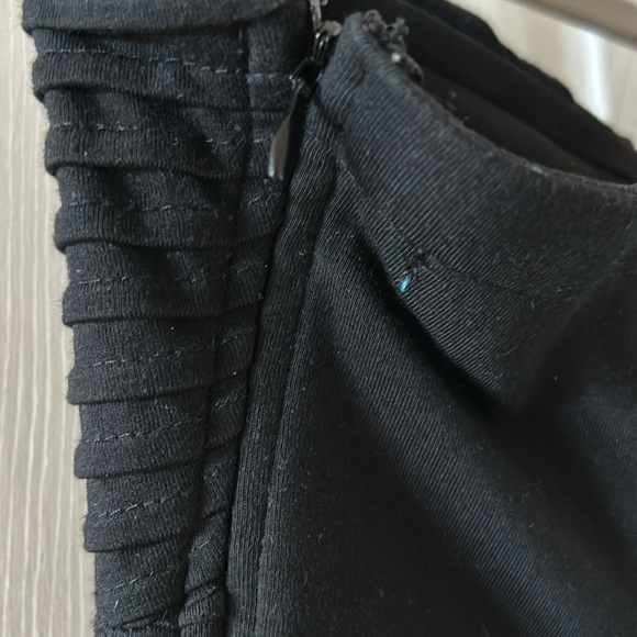 Strapless dress with multilayered sheer overlay - Picture 7 of 12